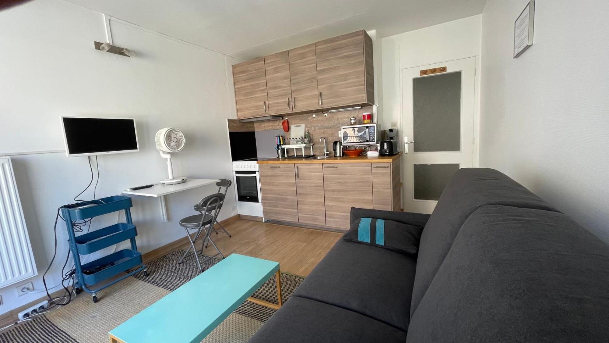 Studio Plein Centre, Calme, Parking Inclus, Piscine Et Gardien Grenoble Luaran gambar